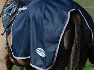 WEATHERBEETA ESSENTIAL COUVRE-REIN DOUBLÉ EN POLAIRE