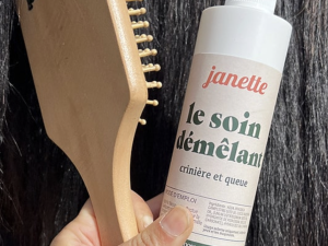 Le spray démêlant By Janette